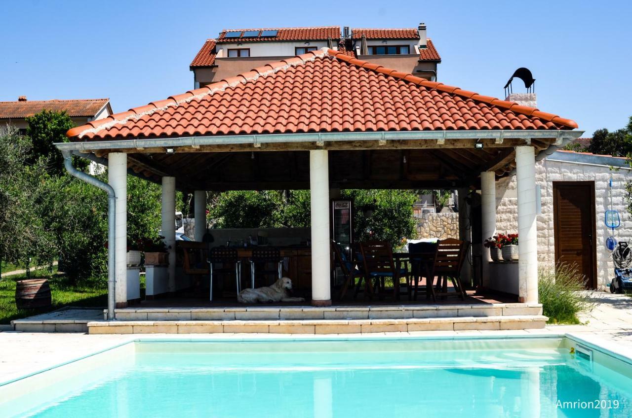 Marazul Apartments Povljana Esterno foto