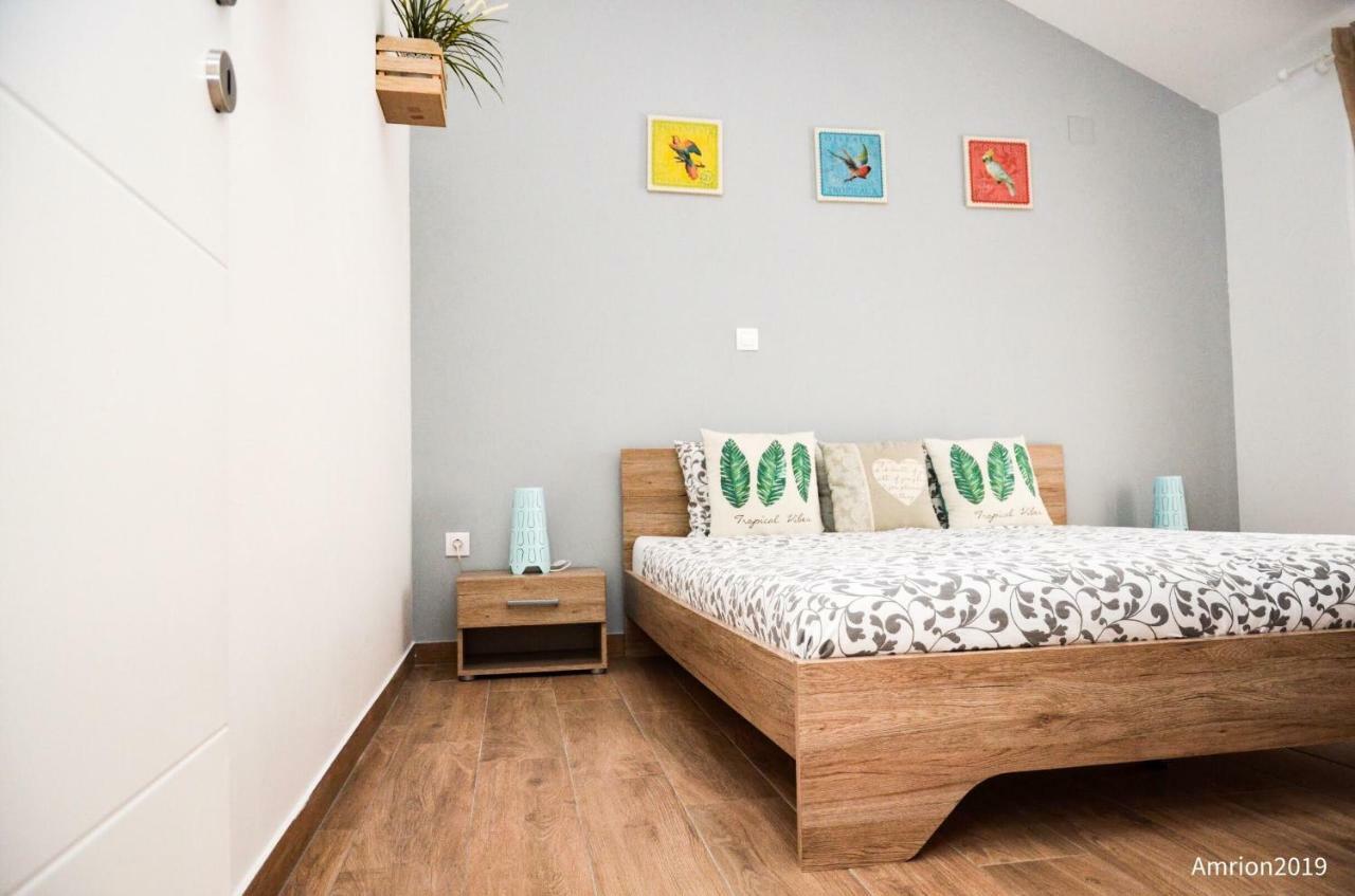 Marazul Apartments Povljana Esterno foto